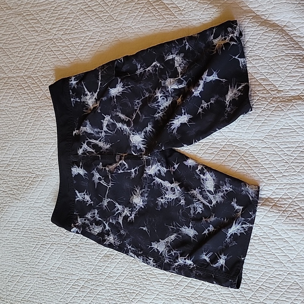 Volcom Board Shorts Size 28 - image 3